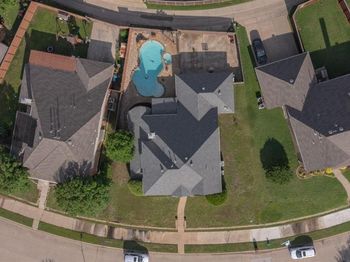 3017  Holford Road 