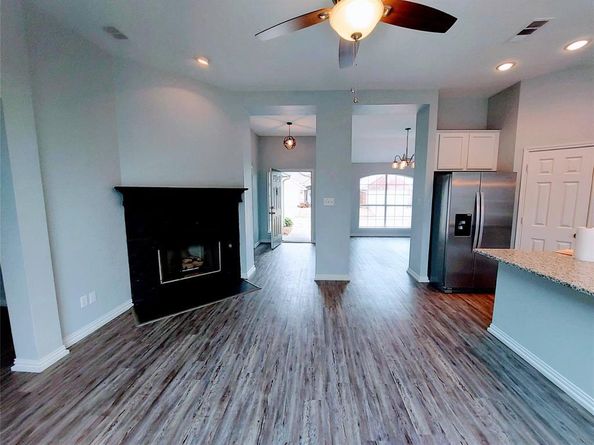 1917  Briarwyck Court , Denton Texas 76205