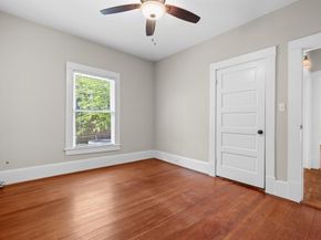 1715  College Avenue , Fort Worth Texas 76110