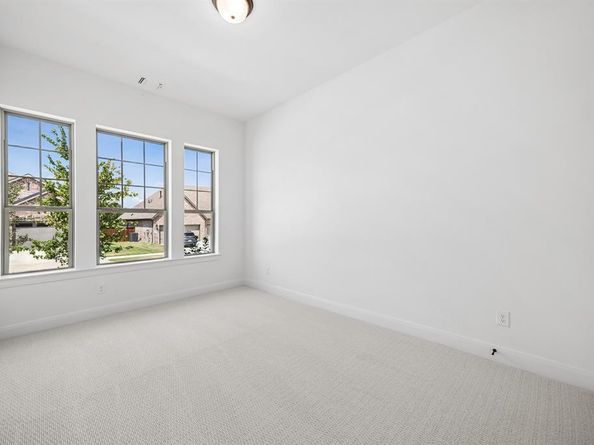 1914  Holly Oak Way , Fate Texas 75087