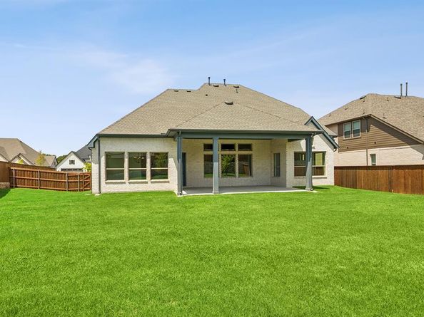 1914  Holly Oak Way , Fate Texas 75087