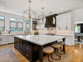 6302  Lafayette Way , Dallas Texas 75230