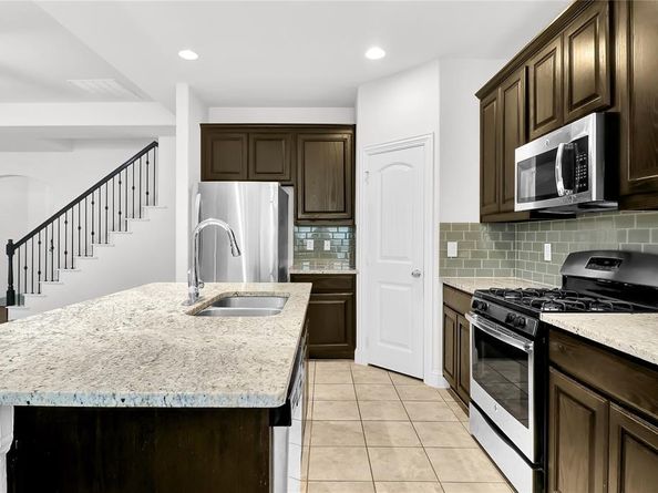 11309  Early Creek Lane , Fort Worth Texas 76108