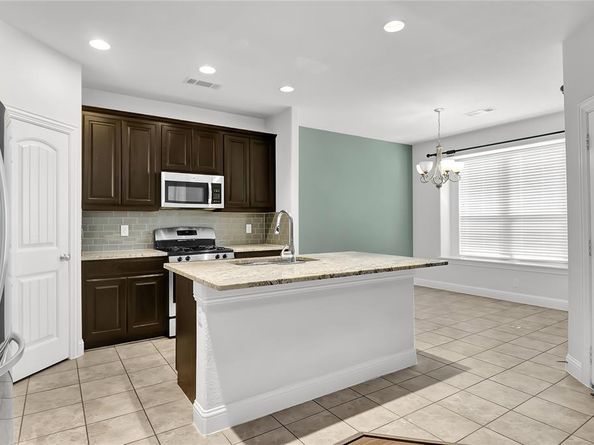 11309  Early Creek Lane , Fort Worth Texas 76108