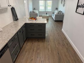 5812  Mccart Avenue , Fort Worth Texas 76133