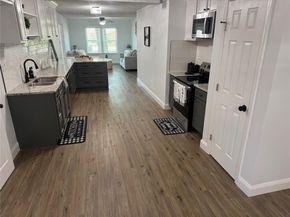 5812  Mccart Avenue , Fort Worth Texas 76133
