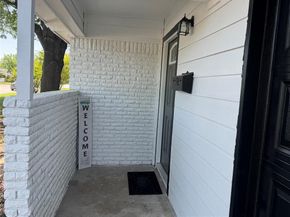 5812  Mccart Avenue , Fort Worth Texas 76133