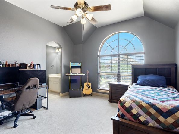 2405  Mona Vale Road , Trophy Club Texas 76262