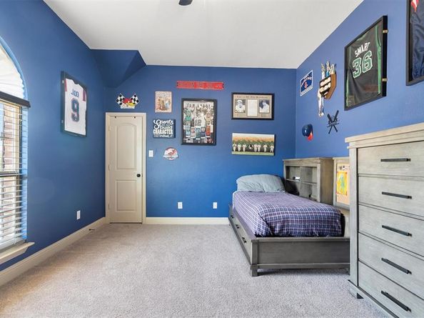 2405  Mona Vale Road , Trophy Club Texas 76262