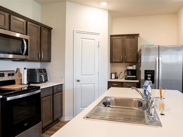 1117  Serena Drive , Dallas Texas 75253