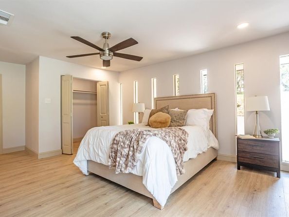 2207  Van Cleave Drive , Dallas Texas 75216