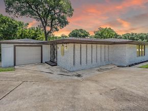 2207  Van Cleave Drive , Dallas Texas 75216