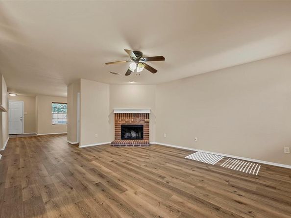 10325  Fossil Valley Drive , Fort Worth Texas 76131