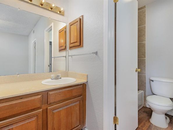 3643 W Northgate Drive  105, Irving Texas 75062