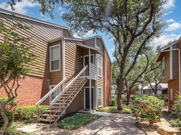 3643 W Northgate Drive  105, Irving Texas 75062