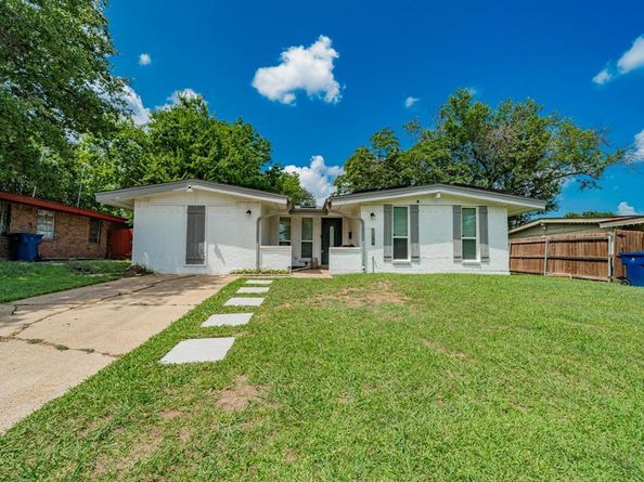 905  Piedmont Drive , Garland Texas 75040
