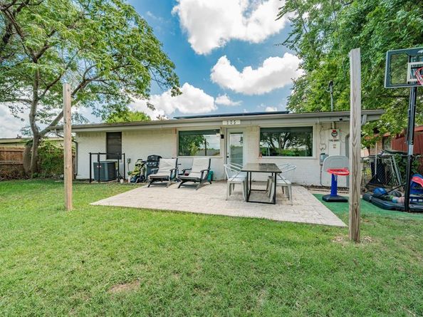 905  Piedmont Drive , Garland Texas 75040