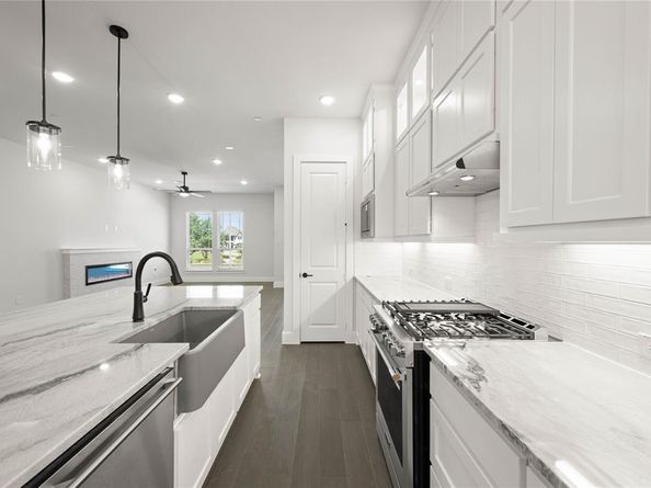 1848  Wittington Place , Farmers Branch Texas 75234