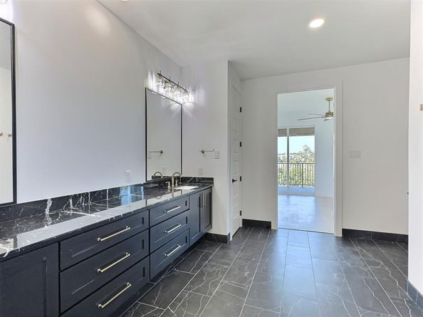 400  Vista Buena Trail , Fort Worth Texas 76111