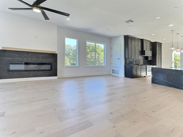 400  Vista Buena Trail , Fort Worth Texas 76111