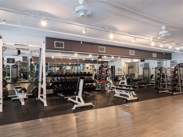 3535  Gillespie Street  305, Dallas Texas 75219
