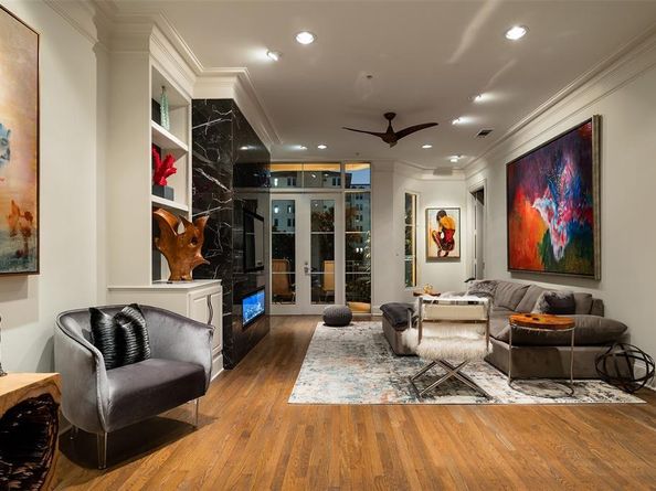 3535  Gillespie Street  305, Dallas Texas 75219