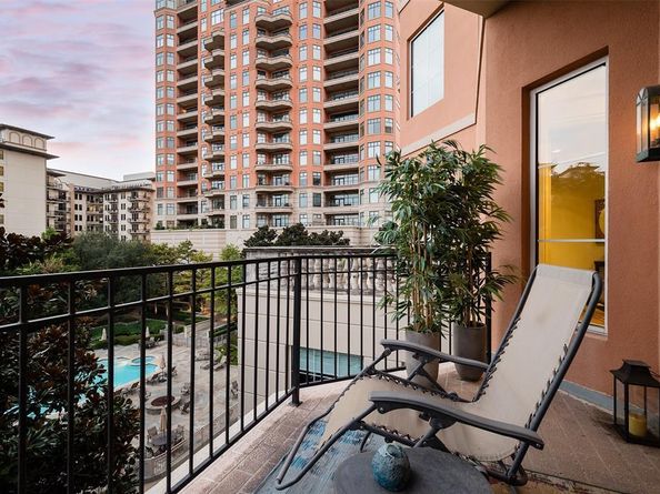 3535  Gillespie Street  305, Dallas Texas 75219