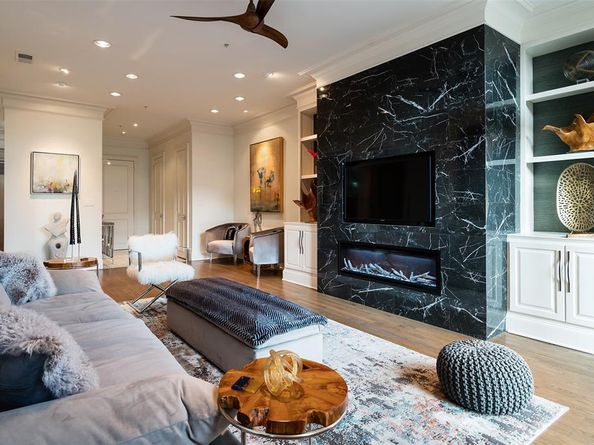 3535  Gillespie Street  305, Dallas Texas 75219