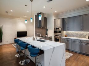 3535  Gillespie Street  305, Dallas Texas 75219
