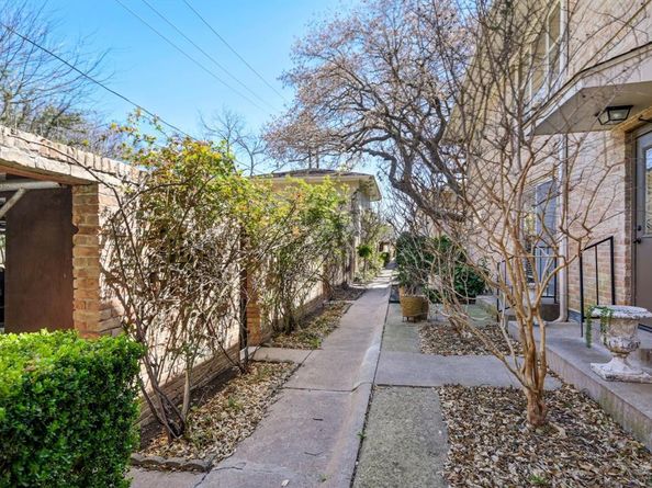 6119  Bandera Avenue  A, Dallas Texas 75225