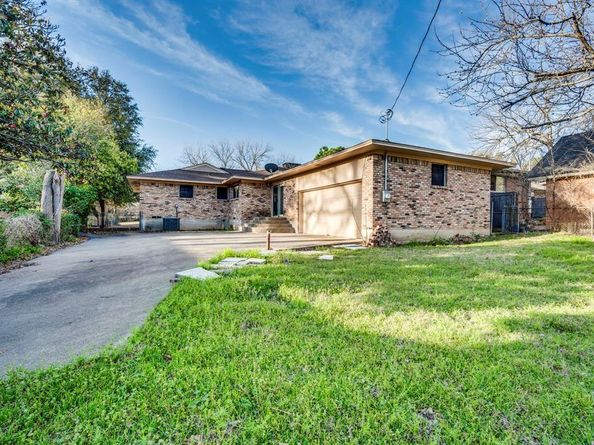 3511  Burlingdell Avenue , Dallas Texas 75211