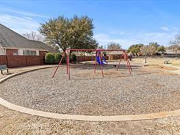 7612  Pendleton Street , Dallas Texas 75252