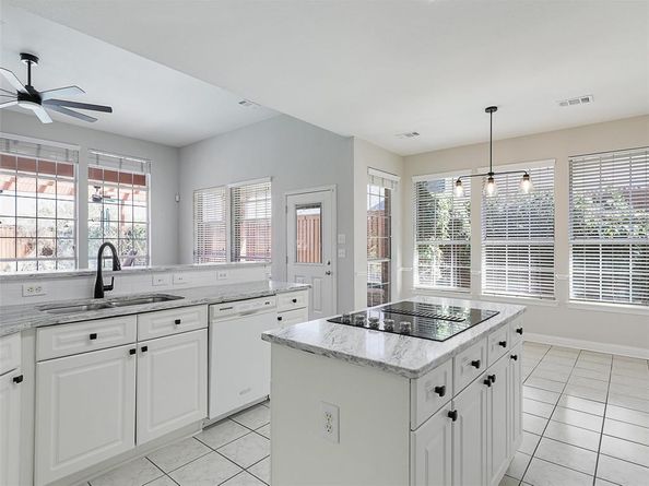 7612  Pendleton Street , Dallas Texas 75252