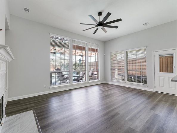 7612  Pendleton Street , Dallas Texas 75252