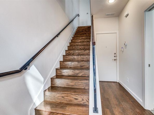 3200  Ross Avenue  27, Dallas Texas 75204