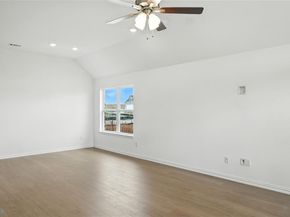 909  Schuberts Road , Justin Texas 76247