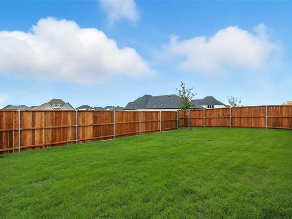 909  Schuberts Road , Justin Texas 76247