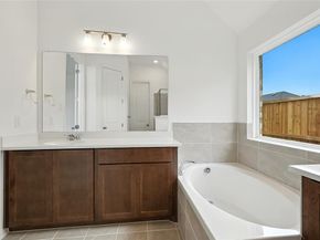 909  Schuberts Road , Justin Texas 76247