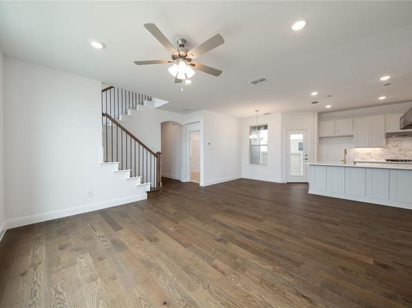 8805  Acorn Avenue , Justin Texas 76247