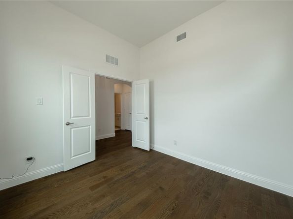 8805  Acorn Avenue , Justin Texas 76247