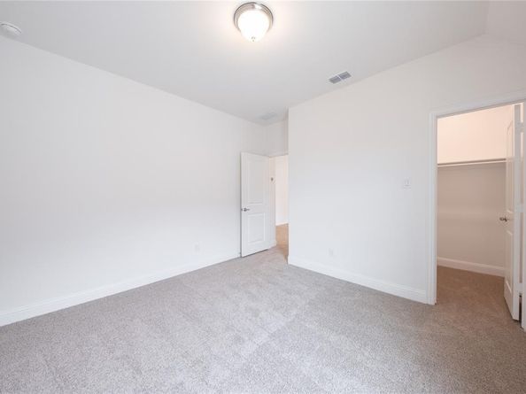 8805  Acorn Avenue , Justin Texas 76247