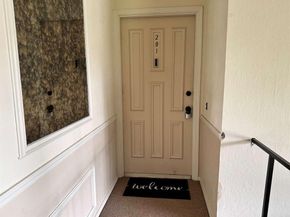 10526  Stone Canyon Road  201, Dallas Texas 75230