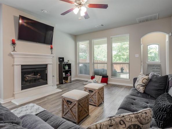 1251  Montgomery Way , Argyle Texas 76226