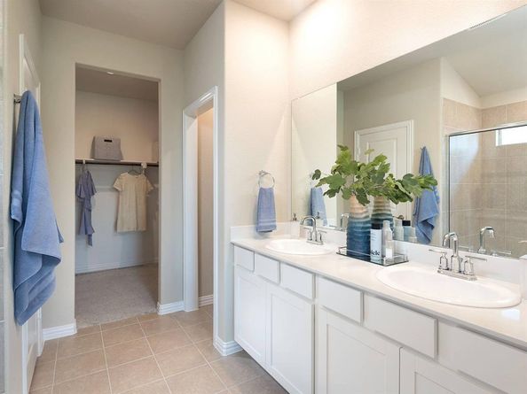 6633  Creek Edge Circle , Fort Worth Texas 76036