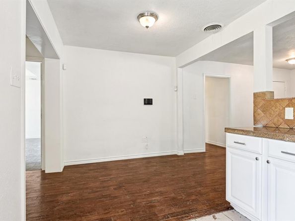 2504  Duringer Road , Fort Worth Texas 76133