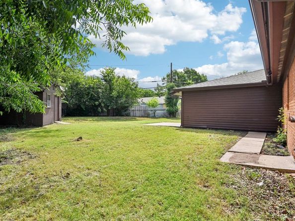 2504  Duringer Road , Fort Worth Texas 76133