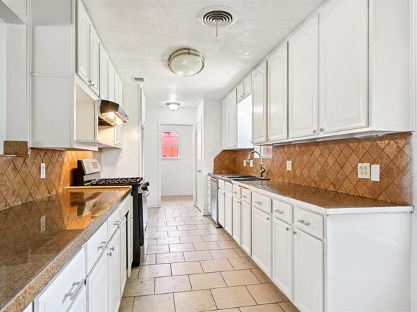 2504  Duringer Road , Fort Worth Texas 76133