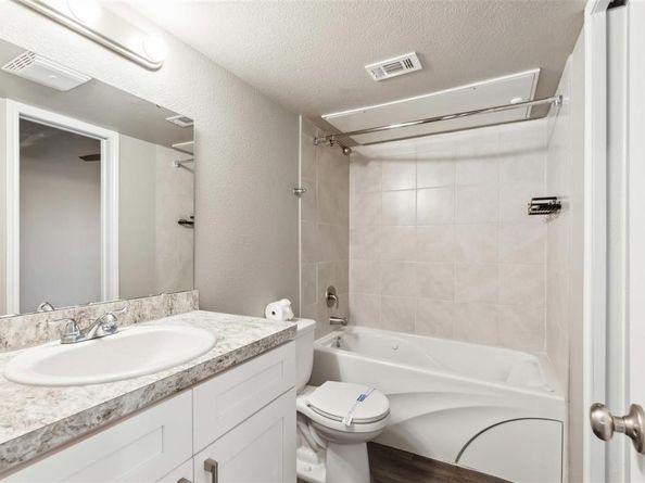 6108  Abrams Road  530, Dallas Texas 75231