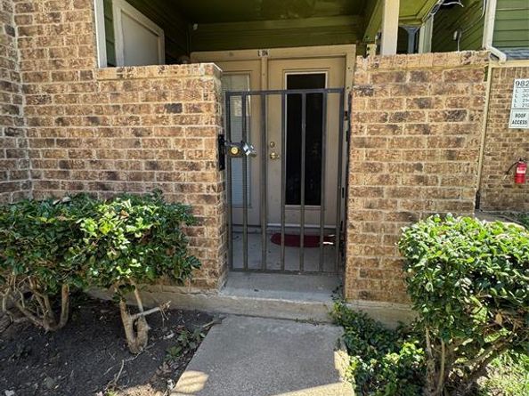 9823  Walnut Street  L114, Dallas Texas 75243
