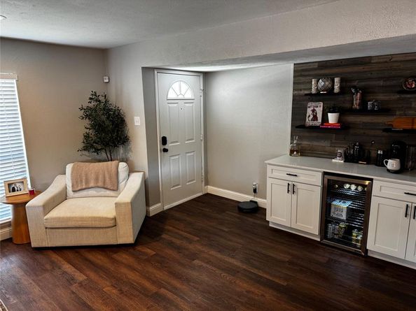 1029  Cross Bend Road , Plano Texas 75023